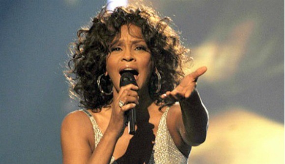 Whitney Houston, Lifetime realizzerà un film-tv sulla cantante ed attrice, diretto da Angela Bassett