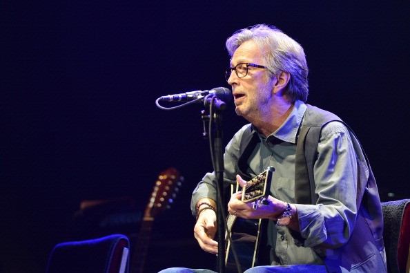 Eric Clapton abbandona il palco in concerto a Glasgow