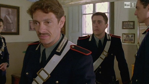 A testa alta – I martiri di Fiesole, il film-tv rende onore ai Carabinieri eroi ma aumenta il ritmo solo alla fine