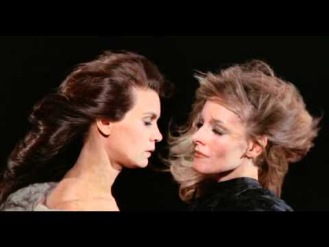Una lucertola con la pelle di donna (lizard in a woman skin) dream scene 1