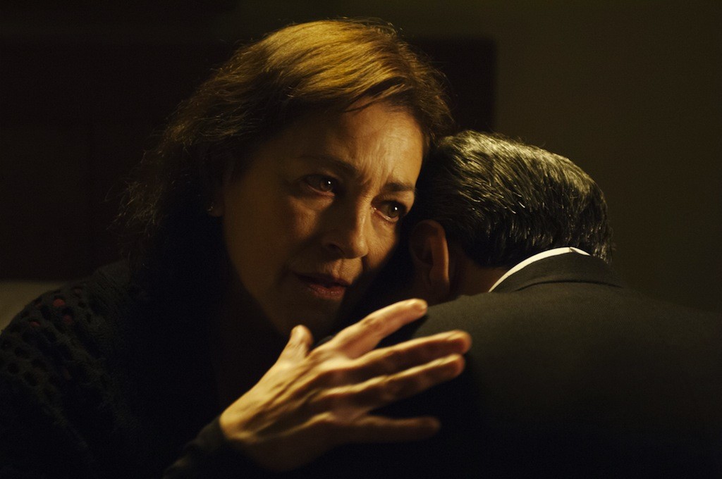 La Madre: al cinema con Carmen Maura e le tentazioni del figlio prete con clip esclusiva