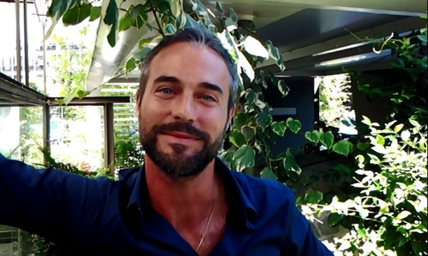 Flavio Montrucchio a TvBlog: “Sì, ho fatto il provino per A torto o a ragione. Tutti dicono I love you? Riprese interrotte” (VIDEO)