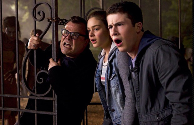Piccoli brividi –  Goosebumps: prime foto ufficiali con Jack Black in mezzo agli zombie