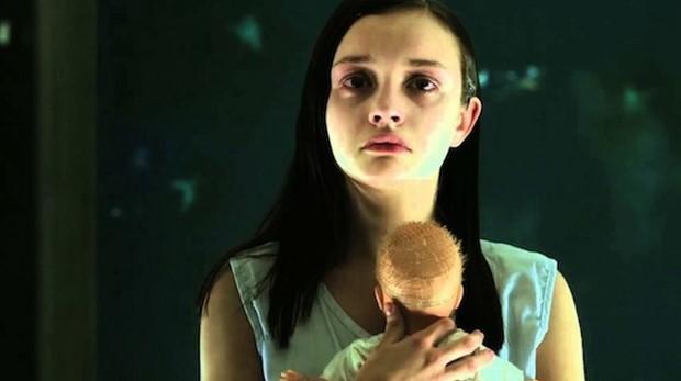 Le origini del male – nuove clip in italiano dell’horror con Jared Harris