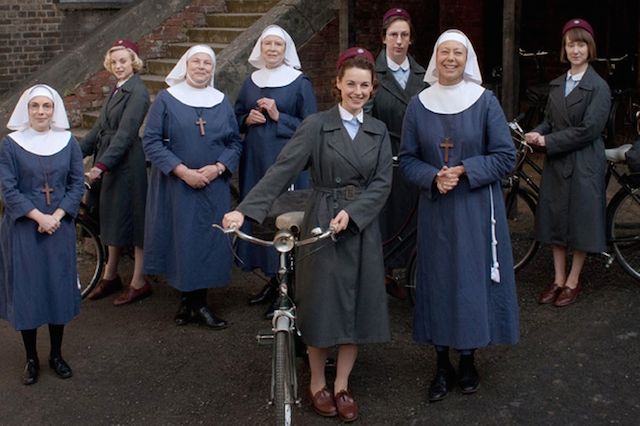 L’amore e la vita – Call the midwife, su Rete 4 la serie tv inglese sul girl power delle levatrici del secondo Dopoguerra