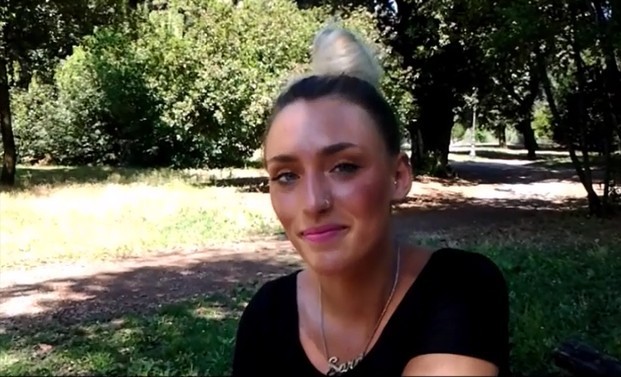 Amici, Sara Mattei a SoundsBlog: “Frammenti è stata una prova, il pubblico ha risposto bene. Ora lavoro agli inediti in italiano” (VIDEO)