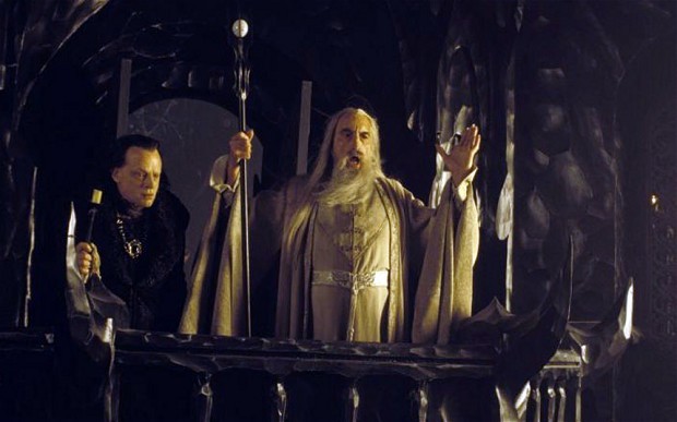 Il Signore degli Anelli: la spada di Aragorn e il bastone di Saruman all’asta