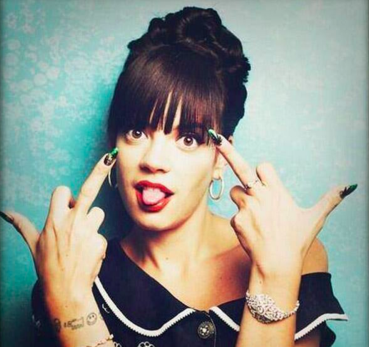 Lily Allen: “Miley Cyrus? In concerto è come gli Oasis”
