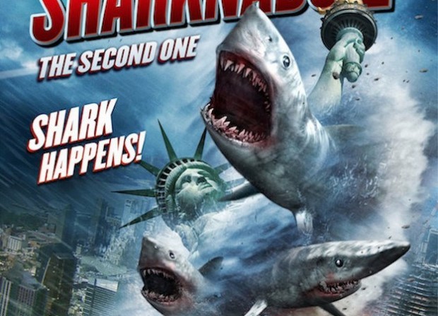 Sharknado 2: The Second One – nuovo trailer e una featurette del sequel con squali e tornado