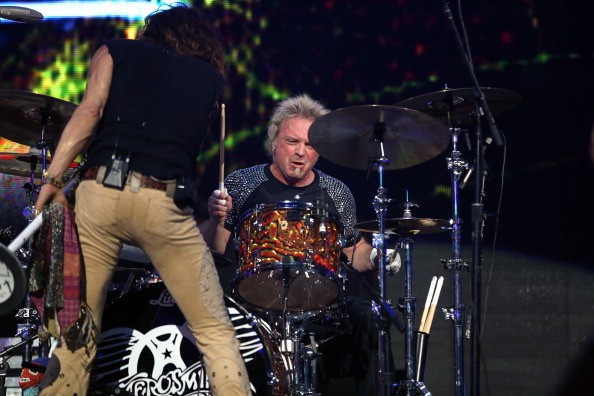 Aerosmith, concerto cancellato in California: il batterista Joey Kramer ha problemi di cuore?