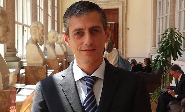Airola (M5S): “Non abbiamo potere di cacciare nessuno. Orfeo burattino, Tg Rai vomitano letame”