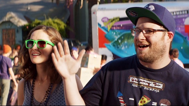 Cattivi vicini: nuove clip in italiano della commedia con Seth Rogen e Zac Efron