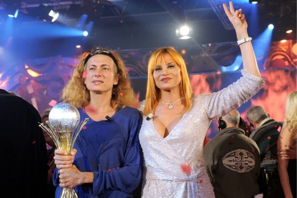 Miss Italia 2014, Luxuria rifiuta di fare la giurata: “Quel concorso discrimina le trans operate”