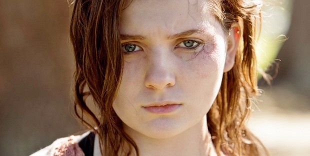 Maggie: prime immagini dello zombie-movie con Arnold Schwarzenegger e Abigail Breslin