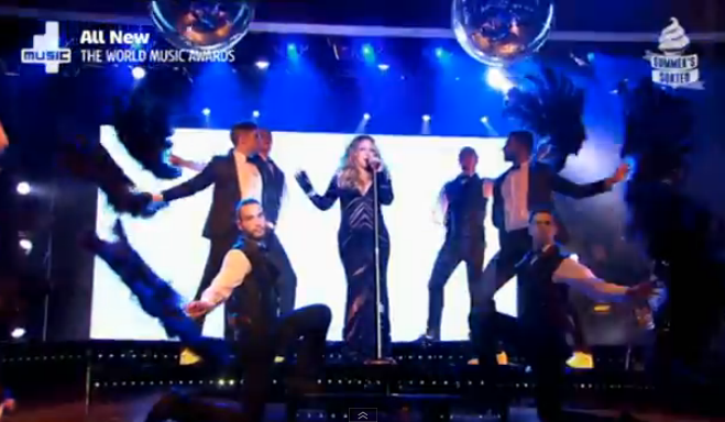 Mariah Carey canta Meteorite ai World Music Awards 2014 (video e testo)