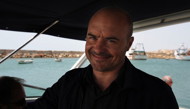 Stasera in tv, 25 agosto 2014: Montalbano, Voyager, Poveri ma belli, Person of Interest