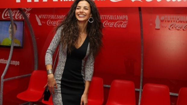 Mezzogiorno in famiglia: Laura Barriales verso l’addio (Anteprima TvBlog)