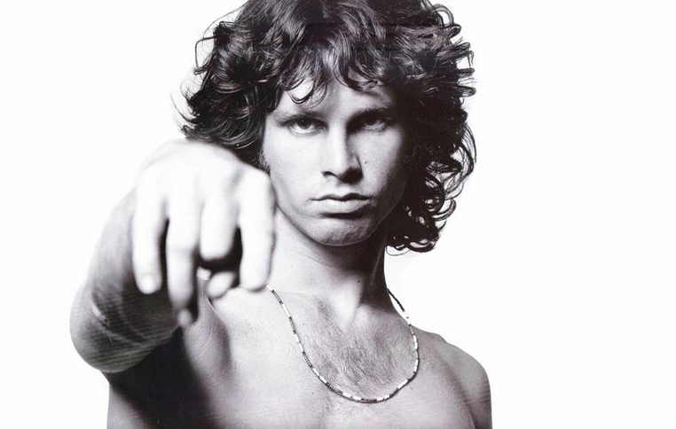 Jim Morrison assassinato? Marianne Faithfull rivela: “So chi l’ha ucciso”