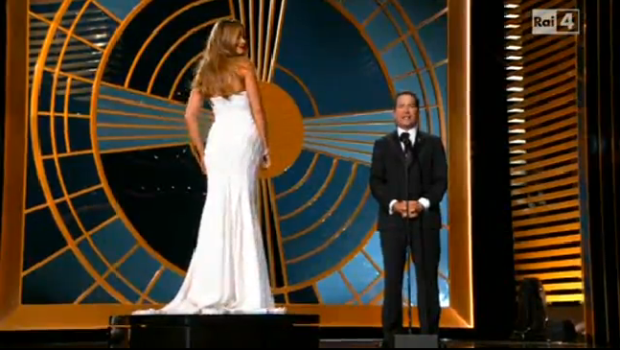 Emmy Awards 2014, Sofia Vergara (o Gloria?) si mette “in mostra” e scatta la polemica, ma lei si difende: “Accuse ridicole”