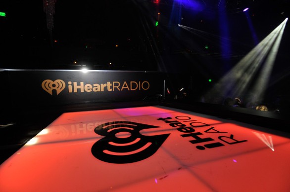 iHeartRadio Music Festival 2014: One Direction, Lorde e Ed Sheeran (video)