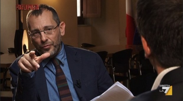 Piazzapulita, Corrado Formigli a TvBlog: “L’anno scorso abbiamo vinto la battaglia contro Report e Presadiretta, ora torno a fare l’inviato”