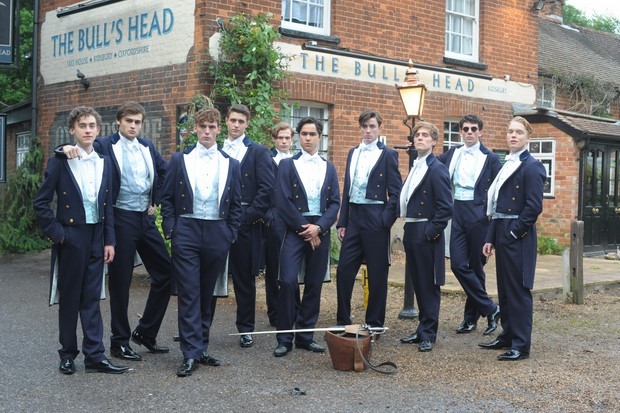 Posh – 3 clip in italiano del nuovo dramma di Lone Scherfig
