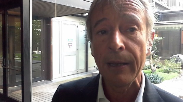 Presadiretta, Riccardo Iacona a TvBlog: “Non sono più angosciato per lo share. I tagli della Rai rischiano di annullare il nostro gruppo di lavoro” (VIDEO)