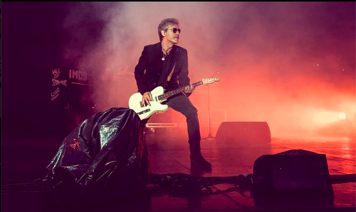 Ligabue, Siamo chi siamo è il nuovo singolo (Testo e Video)