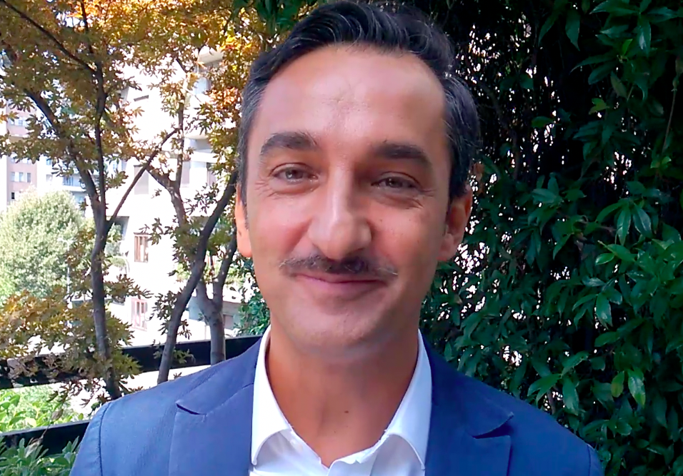 Quelli che il Calcio 2014, Nicola Savino a TvBlog: “Parola d’ordine contemporaneità!” (Video)