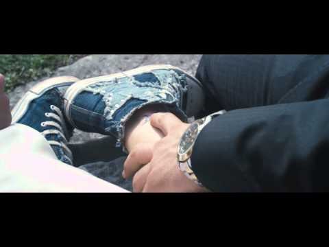 Knight and Day soundtrack – 1. At The Airport