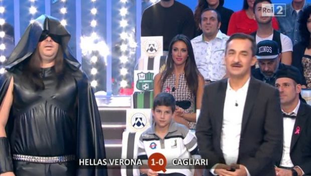 Quelli che il calcio cavalca il fenomeno Joe Maska per insicurezza e non per moda
