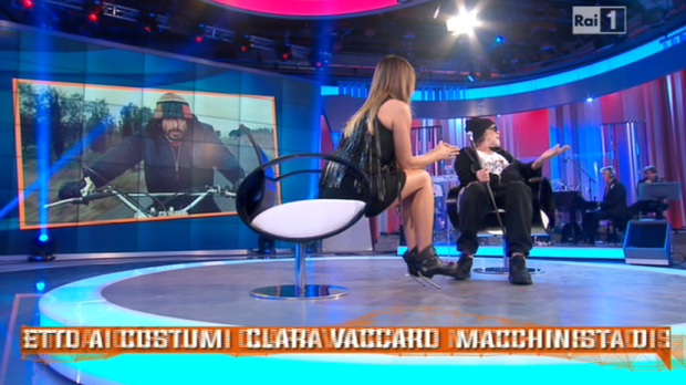 Domenica in, Tomas Milian fuori contesto: “Si può essere fascisti buoni. Il cinema era roba da froci”. Poi contro gli autori: “Non ve ne frega un caxxo”