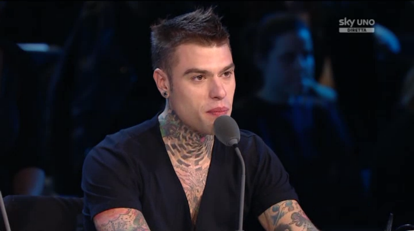 X Factor 2014, Fedez polemico su E non andar più via di Lucio Dalla (poi chiarisce)