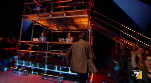 Servizio Pubblico: lite con Santoro, Travaglio lascia lo studio (VIDEO)