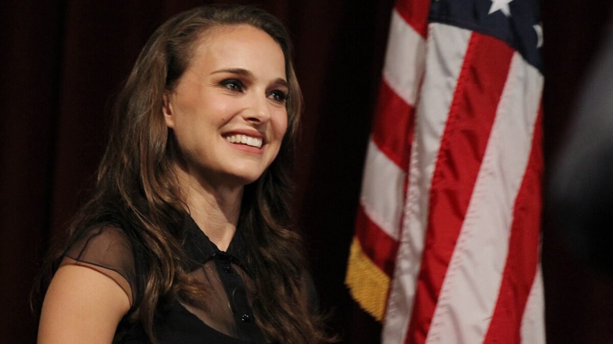 Natalie Portman per il biopic su Steve Jobs della Universal
