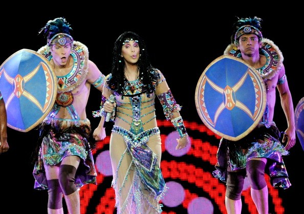 Cher annulla il tour per una grave infezione renale
