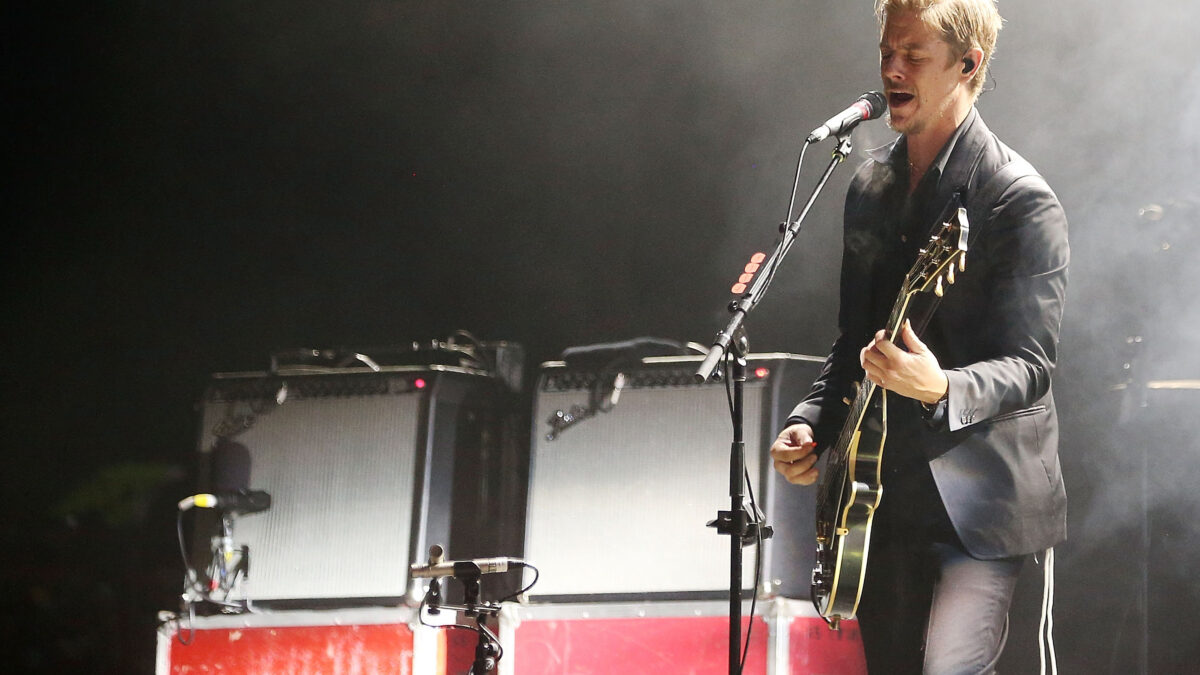 Interpol bloccati nella neve per 50 ore: cancellato il concerto di Toronto