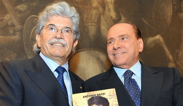 L’Isola dei famosi 2015, Antonio Razzi: “Mi hanno contattato, ma mica posso lasciare la paga sicura in Senato!”