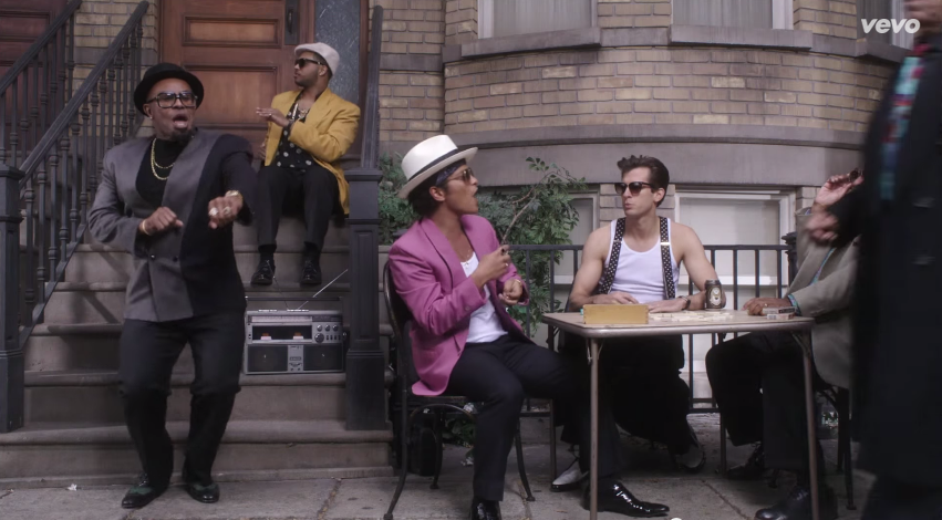 Mark Ronson feat. Bruno Mars, Uptown Funk: testo, traduzione e video