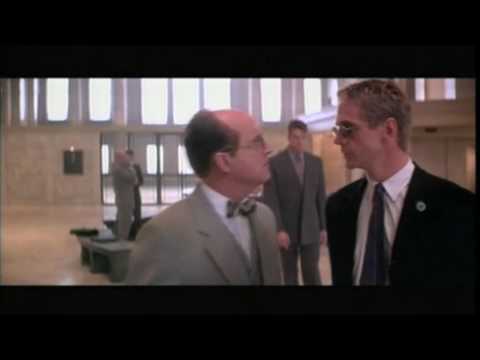 uno due tre, James Cagney, come ti trasformo un comunista!
