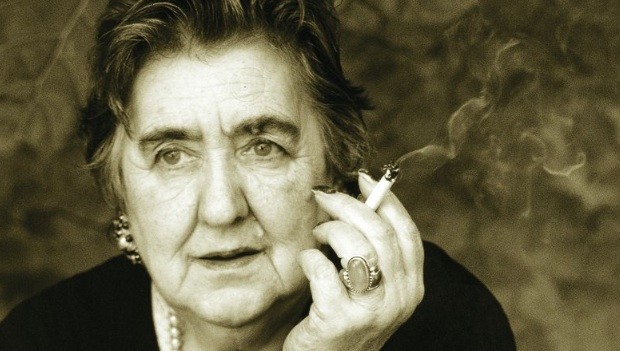 La pazza della porta accanto: Alda Merini al cinema