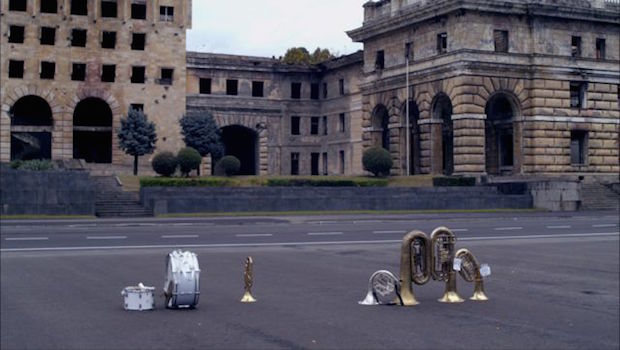 Letters to Max: Recensione del film di Eric Baudelaire