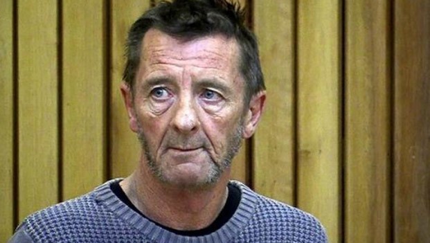 AC/DC, Phil Rudd accusato di cospirazione per tentato omicidio e possesso di stupefacenti