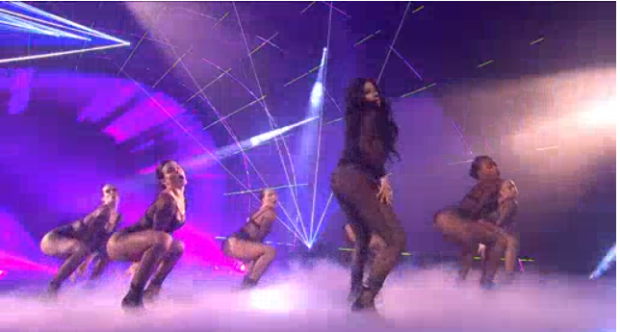 MTV EMA 2014, esibizioni e vincitori: trionfo per i One Direction, bene Ariana Grande e 5 Seconds Of Summer