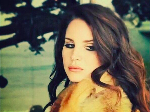 Lana Del Rey, Big Eyes e I Can Fly: due inediti nel nuovo film di Tim Burton