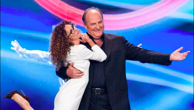Zelig, 20 novembre 2014 con Gerry Scotti e Teresa Mannino: tutti gli sketch