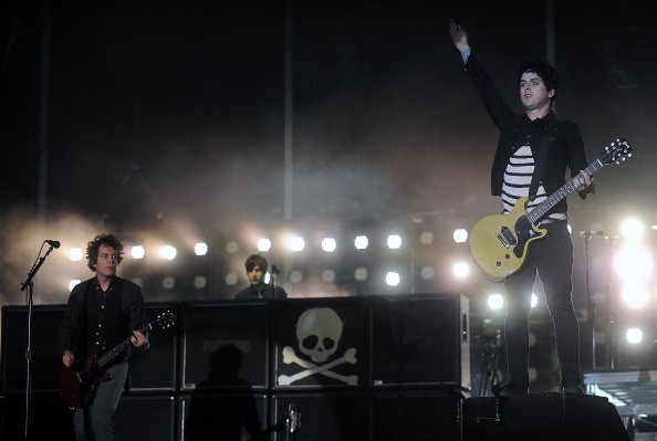 Green Day, Jason White ha un cancro alle tonsille