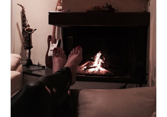 Natale 2014, gli auguri dei cantanti: da Laura Pausini a Emma e Giorgia [foto]