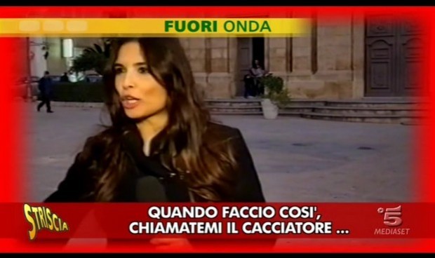 Striscia la notizia e la triste sceneggiata della giornalista di Pomeriggio Cinque
