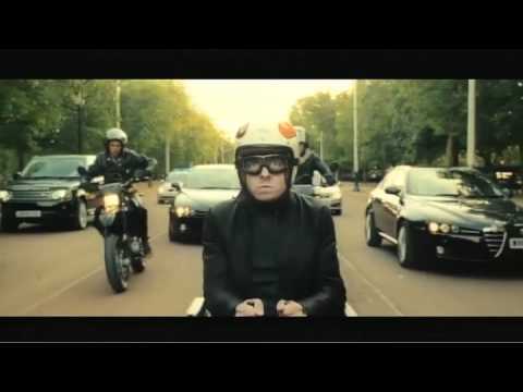 Johnny English – La Rinascita – Clip – Fuga sulla sedia a rotelle